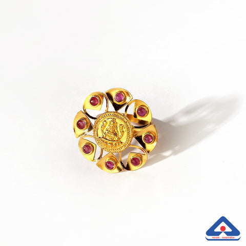22 Karat Gold Ring With Kasu Work & Cabachon Rubies